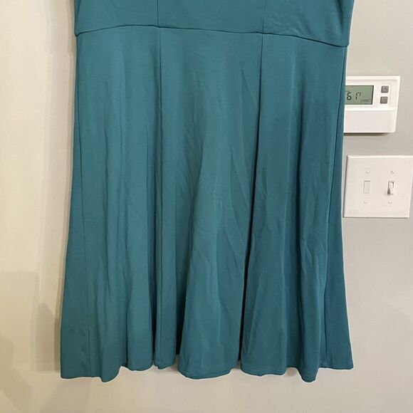 Torrid 2 Teal Fit and Flare Dress Rayon Blend Womens Sz‎ 2 NWT - Picture 6 of 13